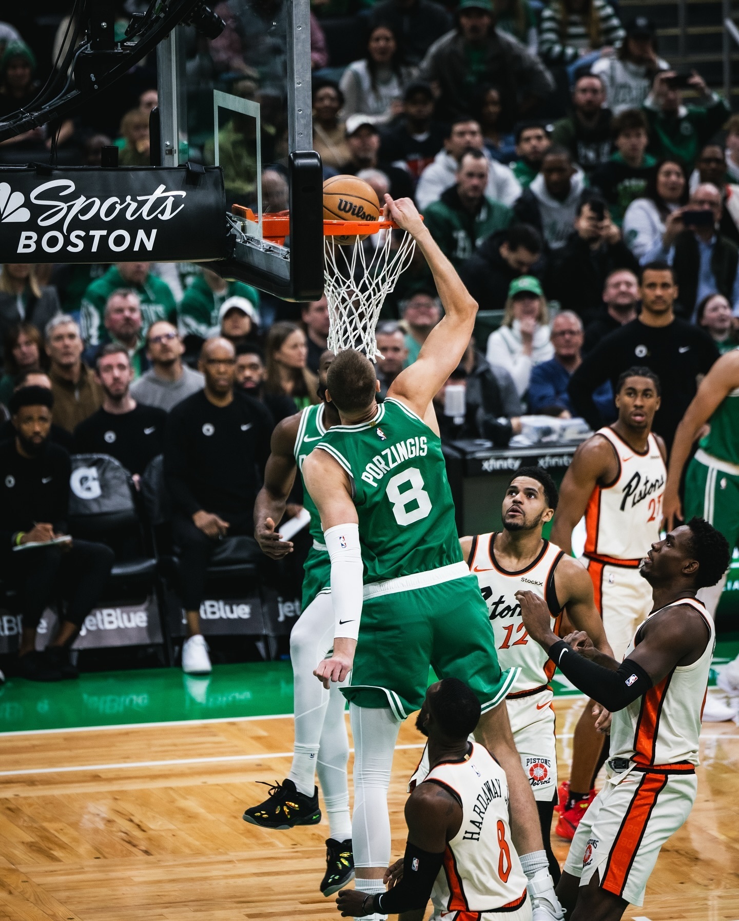 凯尔特人逆转掘金,德罗赞状态火热 凯尔特人逆转掘金,德罗赞状态火热